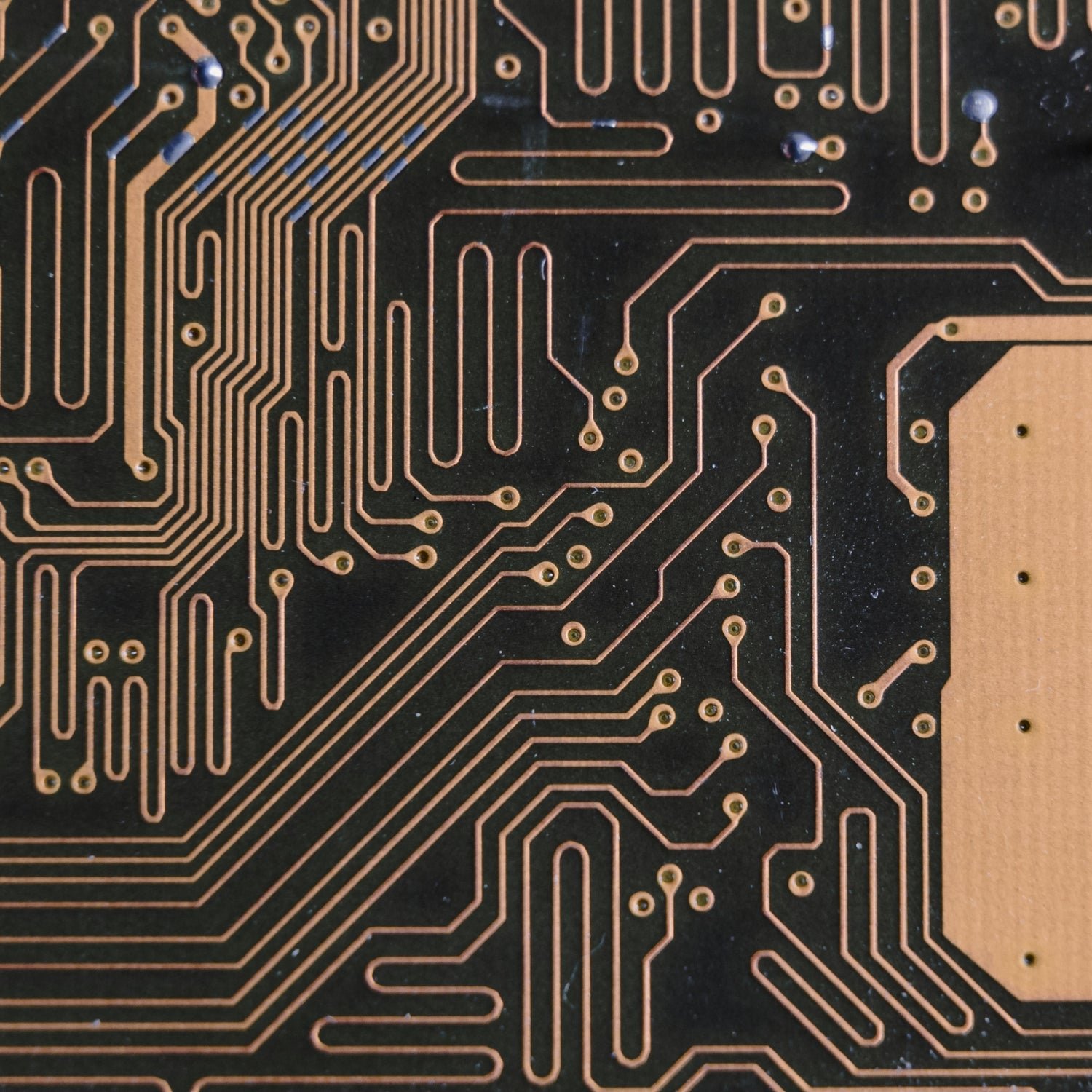 PCB Layout & Routing